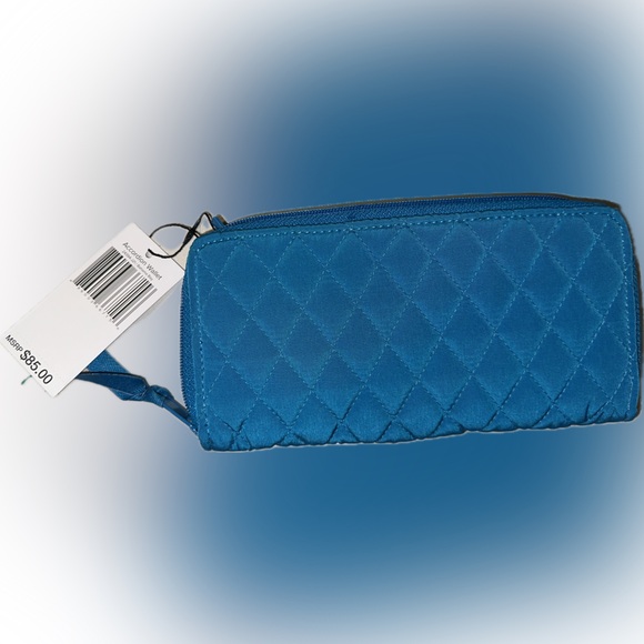 Vera Bradley Blue Quilted Wallet - Picture 4 of 4